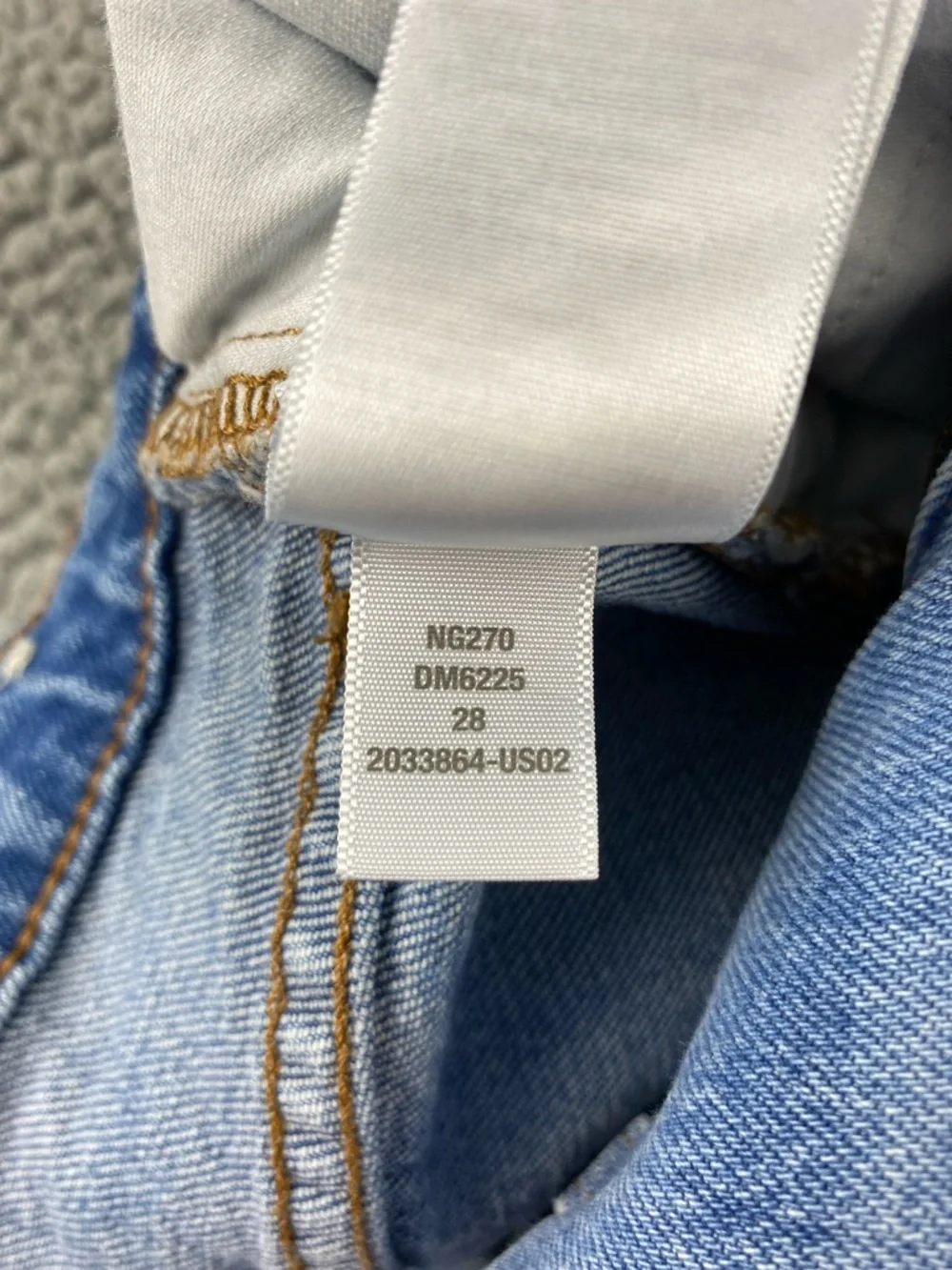 Madewell The Perfect Vintage Wide-leg Raw Hem Slouchy Crop Jean | Size: 28 - Picture 11 of 16